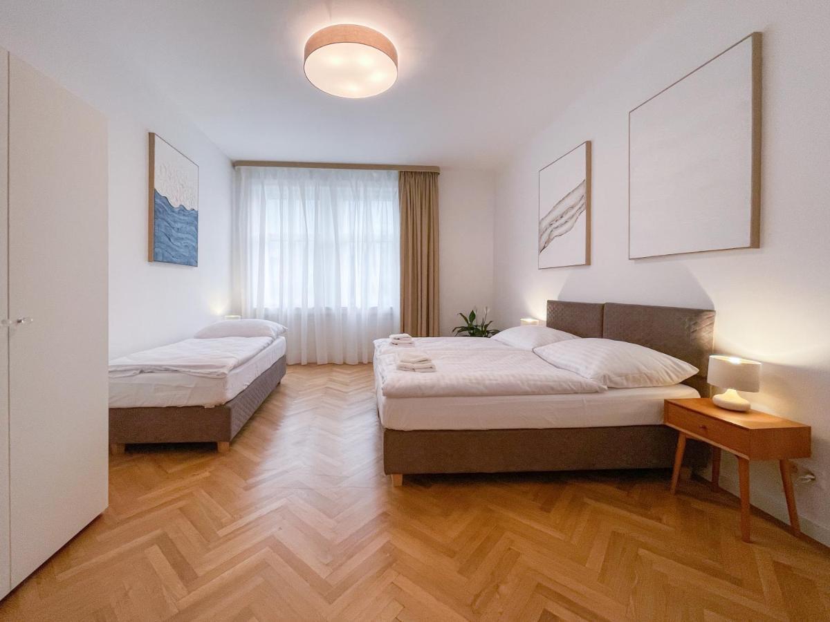 Elysian Apartment Bratislava Eksteriør bilde